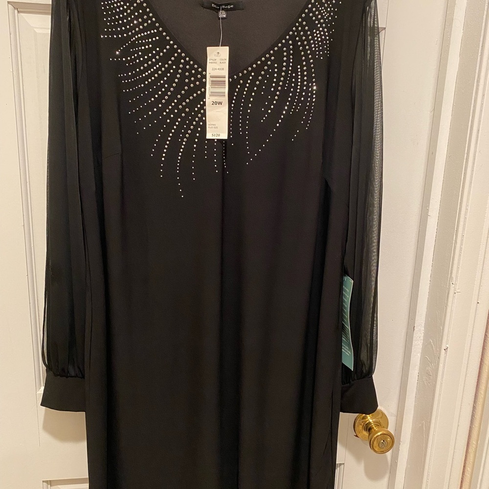 Blu Sage Black and Silver Embellished Gown with Bishop Sleeves - Picture 5 of 8